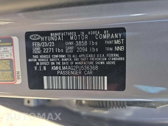 2023 Hyundai Elantra SEL - miniatura 5