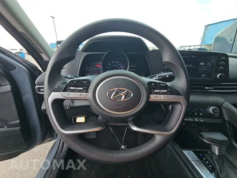 2023 Hyundai Elantra SEL - miniatura 10