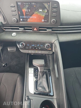 2023 Hyundai Elantra SEL - miniatura 11