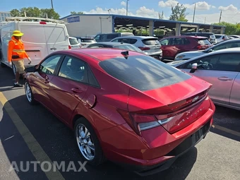 2023 Hyundai Elantra SEL - miniatura 6