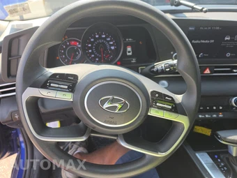 2023 Hyundai Elantra SEL - miniatura 10