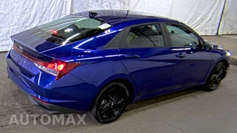 2023 Hyundai Elantra SEL - miniatura 4