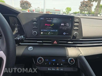 2023 Hyundai Elantra SEL - miniatura 10