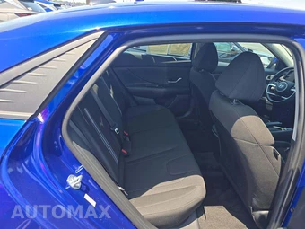 2023 Hyundai Elantra SEL - miniatura 16