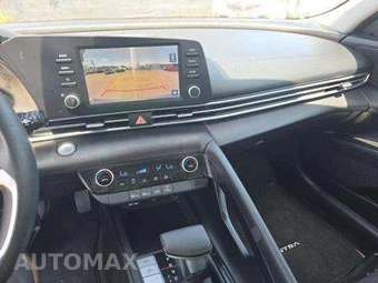2023 Hyundai Elantra SEL - miniatura 11