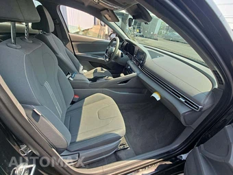 2023 Hyundai Elantra SEL - miniatura 18
