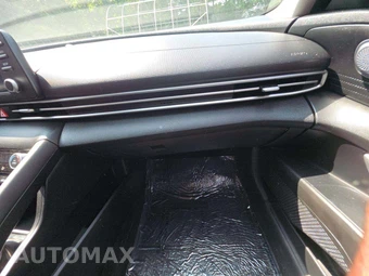 2023 Hyundai Elantra SEL – miniatura 19