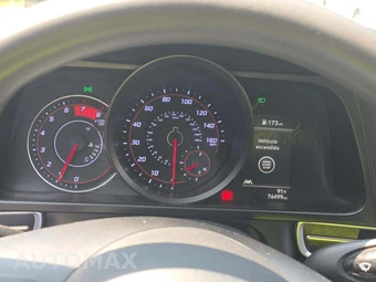 2023 Hyundai Elantra SEL – miniatura 9