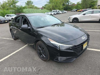 2023 Hyundai Elantra SEL - miniatura 4