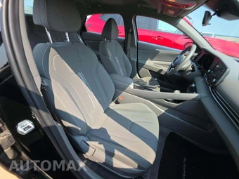 2023 Hyundai Elantra SEL - miniatura 18