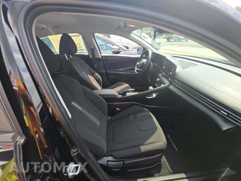 2023 Hyundai Elantra SEL - miniatura 18