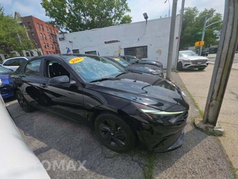 2023 Hyundai Elantra SEL - miniatura 4