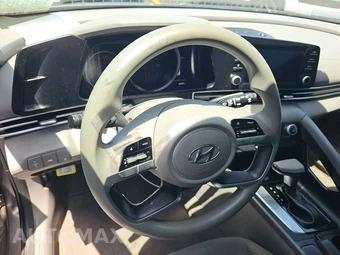 2023 Hyundai Elantra SEL - miniatura 10