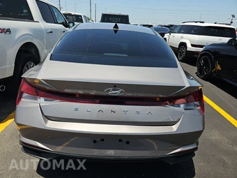 2023 Hyundai Elantra SEL - miniatura 5