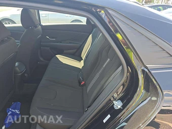 2023 Hyundai Elantra SEL - miniatura 13
