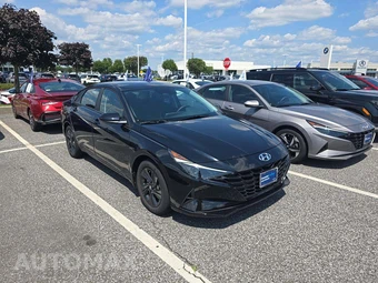 2023 Hyundai Elantra SEL - miniatura 4