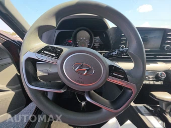 2023 Hyundai Elantra SEL - miniatura 10