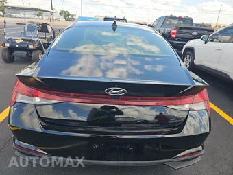 2023 Hyundai Elantra SEL - miniatura 5