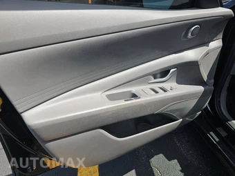 2023 Hyundai Elantra SEL - miniatura 9