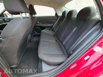 2023 Hyundai Elantra SEL - miniatura 13