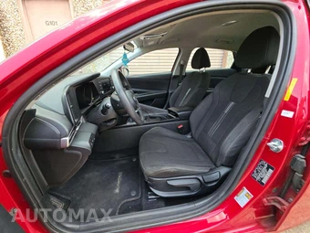 2023 Hyundai Elantra SEL - miniatura 6