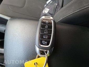 2023 Hyundai Elantra SEL - miniatura 8