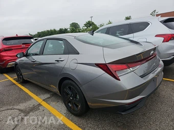 2023 Hyundai Elantra SEL - miniatura 6