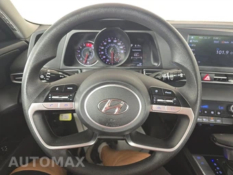 2023 Hyundai Elantra SEL - miniatura 10