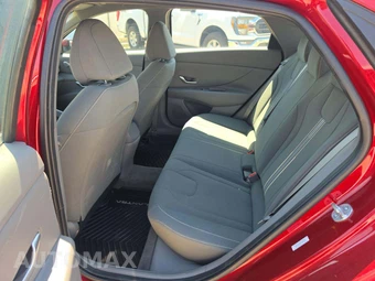 2023 Hyundai Elantra SEL - miniatura 13