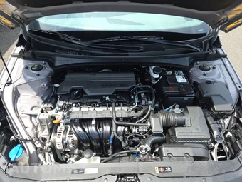 2023 Hyundai Elantra SEL – miniatura 15