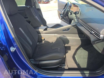 2023 Hyundai Elantra SEL - miniatura 15