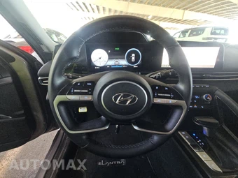 2023 Hyundai Elantra SEL - miniatura 10