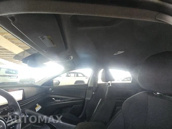 2023 Hyundai Elantra SEL - miniatura 18
