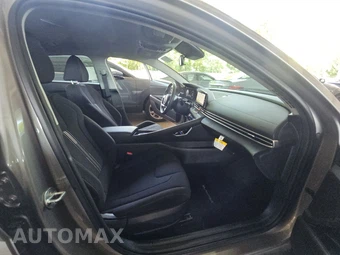 2023 Hyundai Elantra SEL - miniatura 8