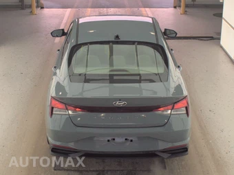 2023 Hyundai Elantra SEL - miniatura 5