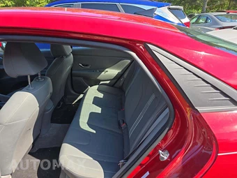 2023 Hyundai Elantra SEL - miniatura 13