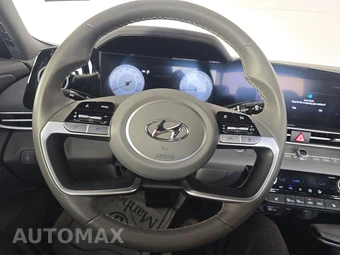 2023 Hyundai Elantra SEL - miniatura 10