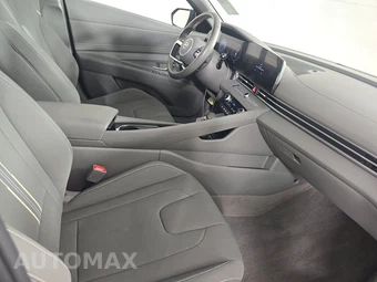 2023 Hyundai Elantra SEL - miniatura 8