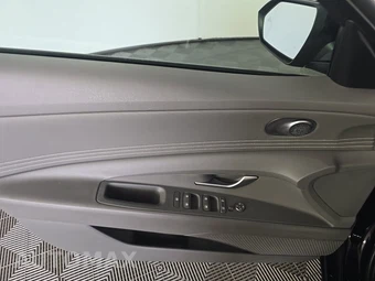 2023 Hyundai Elantra SEL - miniatura 9