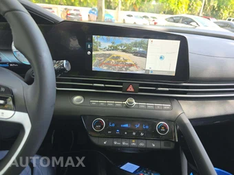 2023 Hyundai Elantra SEL - miniatura 5