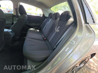 2023 Hyundai Elantra SEL - miniatura 7