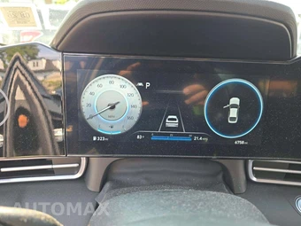 2023 Hyundai Elantra SEL - miniatura 9