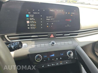 2023 Hyundai Elantra SEL - miniatura 10