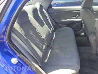 2023 Hyundai Elantra SEL - miniatura 16