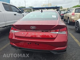 2023 Hyundai Elantra SEL - miniatura 5