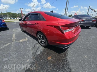 2023 Hyundai Elantra SEL - miniatura 2