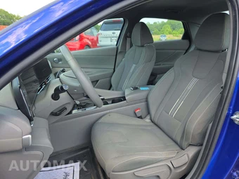 2023 Hyundai Elantra SEL - miniatura 6