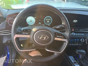 2023 Hyundai Elantra SEL - miniatura 10