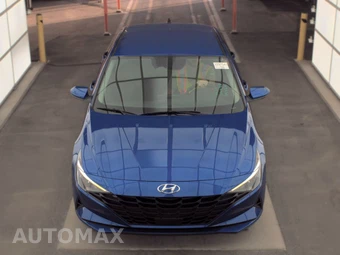 2023 Hyundai Elantra SEL - miniatura 2
