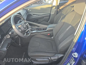 2023 Hyundai Elantra SEL - miniatura 7